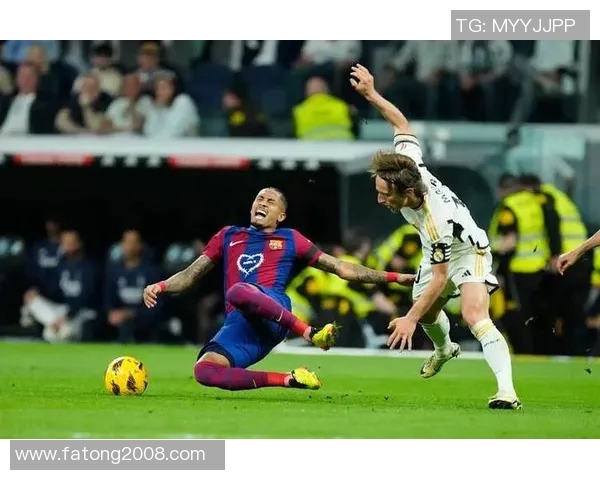 2017年经典对决皇马与巴萨下半场精彩瞬间回顾与分析